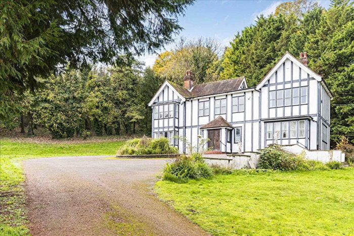 5 Bedroom Detached House For Sale In London Road, The Beacon, Farningham, DA4