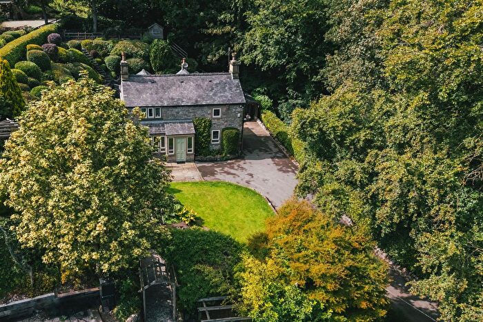 4 Bedroom Detached House For Sale In The Rock, Bakewell, DE45