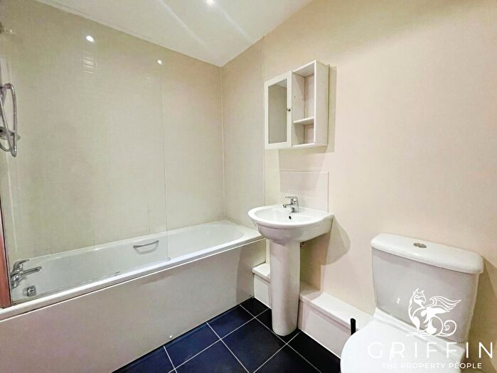 1 Bedroom Flat To Rent In Draper Close, Grays, RM20
