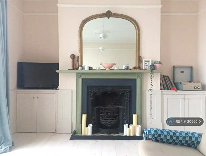 3 Bedroom Maisonette To Rent In Fort Crescent, Margate, CT9