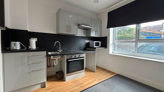 1 Bedroom Studio To Rent In Phoenix Place, Bristol, BS16