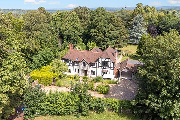 6 Bedroom Detached House For Sale In Beech Avenue, Effingham, KT24
