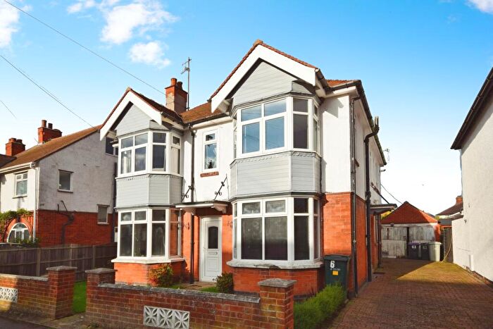 2 Bedroom Maisonette For Sale In Sandbeck Avenue, Skegness, PE25