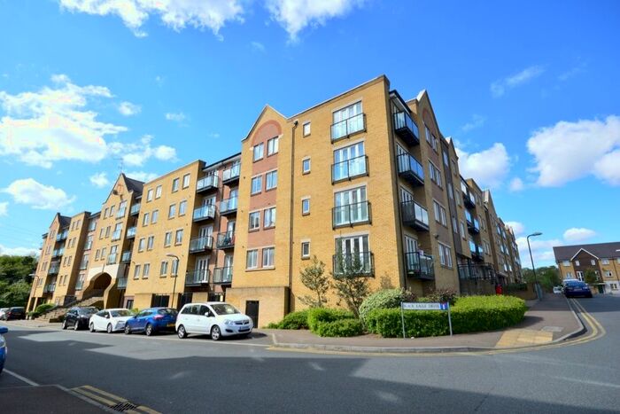 2 Bedroom Flat To Rent In Black Eagle Drive, Northfleet, Gravesend, Kent, DA11