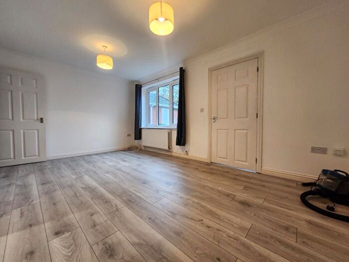 2 Bedroom Terraced House To Rent In Boxalls Lane, Aldershot, GU11