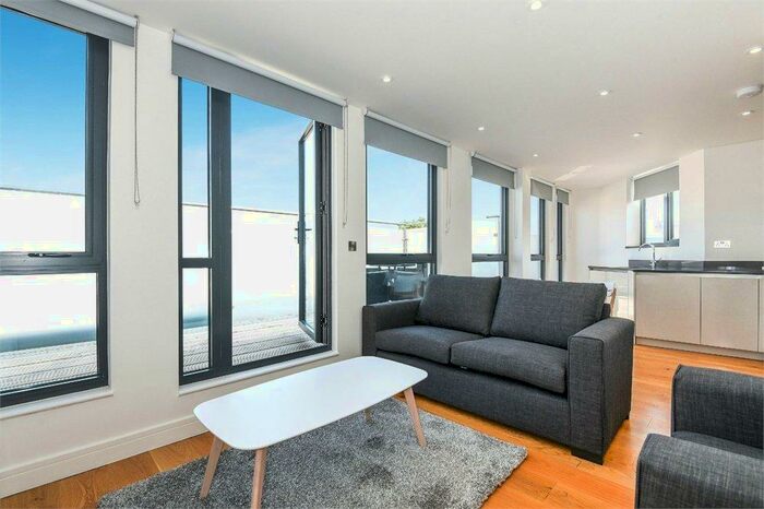 2 Bedroom Flat To Rent In Alpha House, Dalston, London, E8