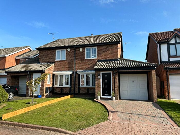 2 Bedroom Semi-Detached House For Sale In Beaconside, South Shields, NE34