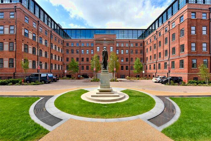 2 Bedroom Flat To Rent In The Factory, Memorial Avenue, Slough, SL1