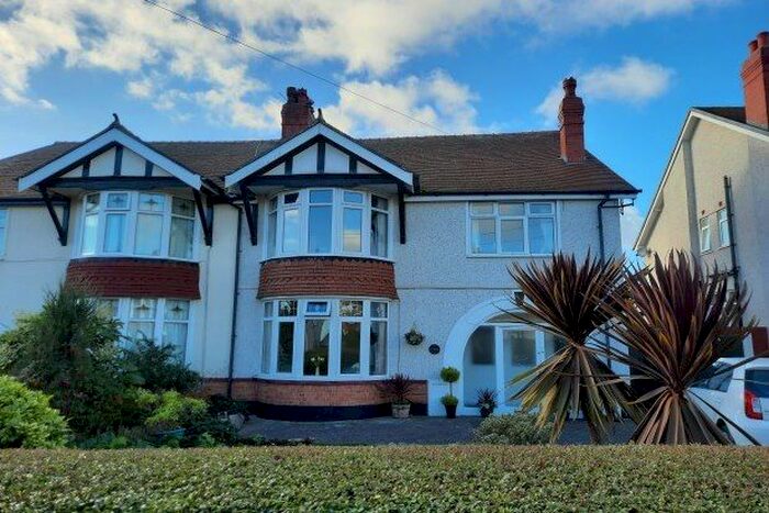 2 Bedroom Flat To Rent In 19 St. Georges Road, Colwyn Bay LL28