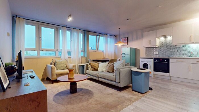 2 Bedroom Flat To Rent In Semley Place, London, SW1W