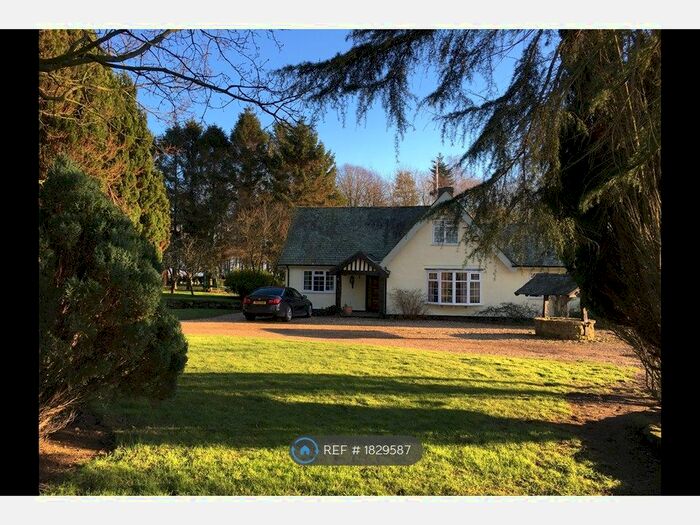 3 Bedroom Semi-Detached House To Rent In Brownhills Road, Tarporley, CW6