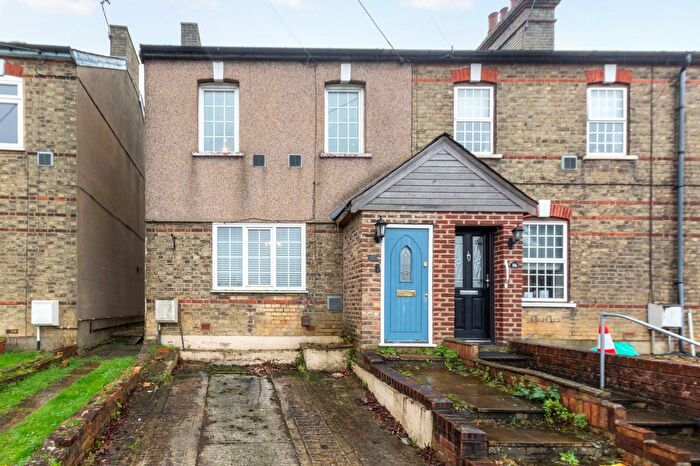 3 Bedroom End Terrace House For Sale In Wested Lane, Swanley, BR8