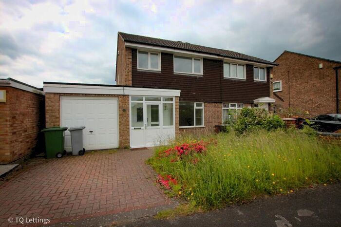 3 Bedroom Semi-Detached House To Rent In Newgate Road, Sale, M33