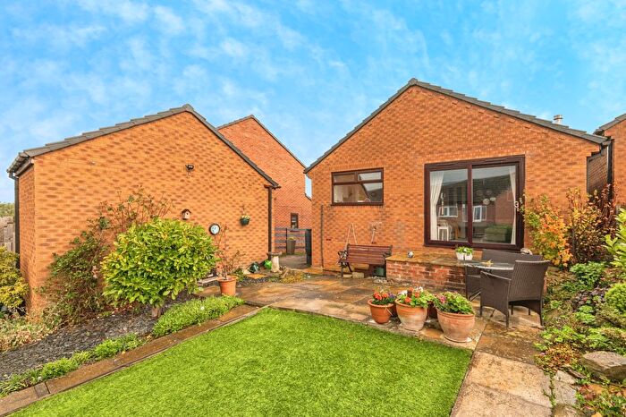 2 Bedroom Detached Bungalow For Sale In Ings Mill Drive, Huddersfield, HD8