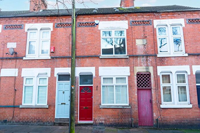 2 Bedroom Terraced House To Rent In Cradock Road, Clarendon Park, Leicester, LE2