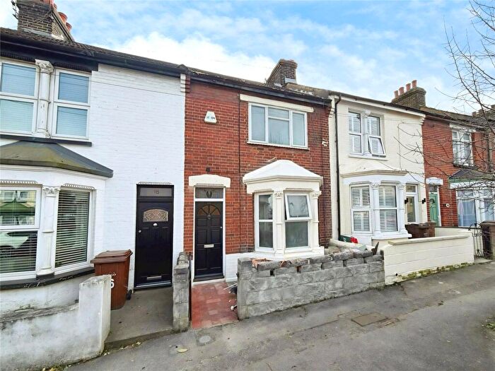 3 Bedroom Terraced House For Sale In Cavendish Avenue, Gillingham, Kent, ME7
