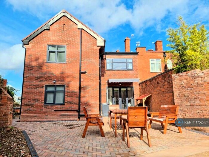 Studio To Rent In Park Road, Moseley, Birmingham, B13