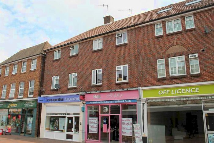 1 Bedroom Flat To Rent In Church Walk, Burgess Hill, RH15