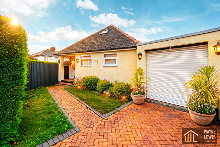 3 Bedroom Detached Bungalow For Sale In Greenfield Road, Cardiff, CF14
