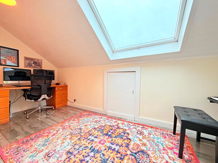 2 Bedroom Flat For Sale In Exeter Street, Coatbridge, ML5