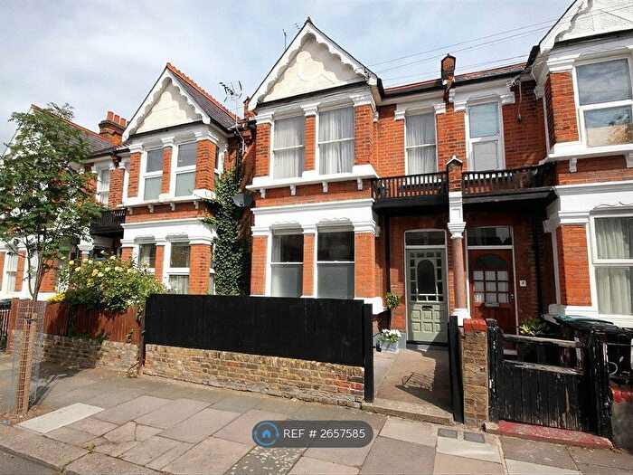 2 Bedroom Flat To Rent In Tottenham, London, N17