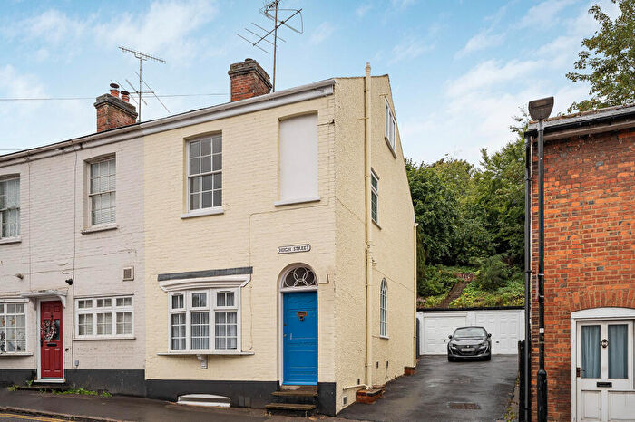 3 Bedroom End Of Terrace House For Sale In High Street, Welwyn, Hertfordshire, AL6