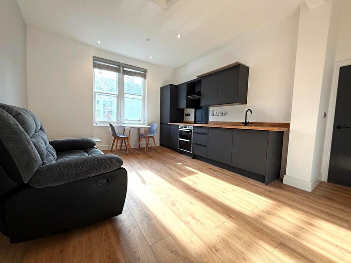 2 Bedroom Flat To Rent In Union Street, Aberystwyth, SY23