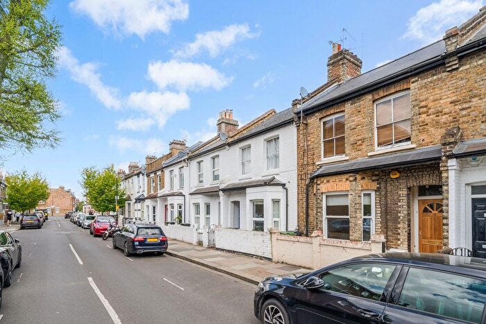 1 Bedroom Flat To Rent In Moylan Road, London, W6