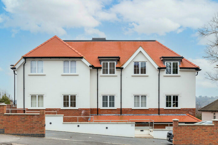 2 Bedroom Penthouse To Rent In Pampisford Road, CR8