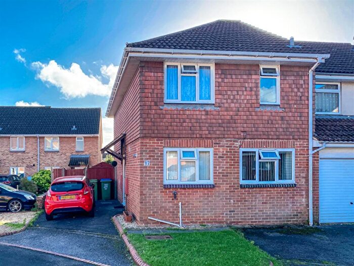 3 Bedroom House For Sale In Cormorant Close, Portchester, PO16