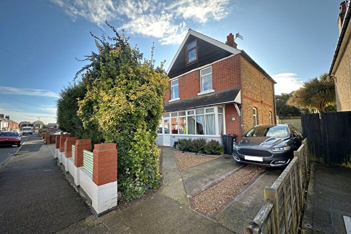 3 Bedroom Detached House For Sale In Manor Road, Deal, CT14