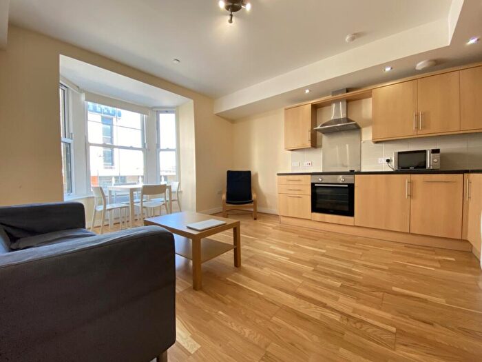 1 Bedroom Flat To Rent In Churchill Villas, CF10