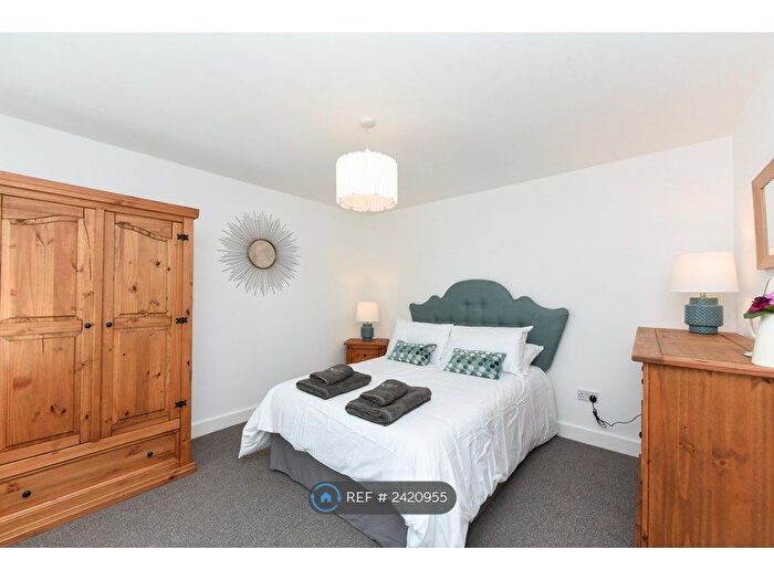 2 Bedroom Flat To Rent In Cumberland Road, Cliftonville, Margate, CT9