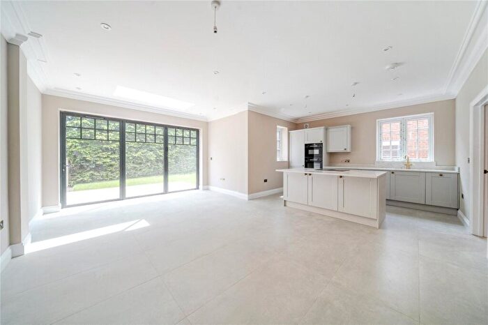 3 Bedroom House For Sale In Off Woods Lane, Cliddesden, RG25