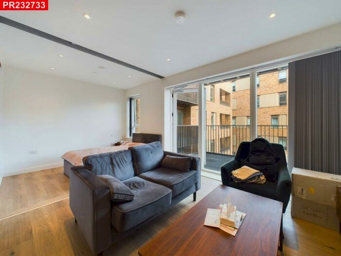 1 Bedroom Flat To Rent In Mary Neuner Road, Hornsey, &# Bedroom Modern, N8