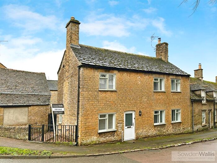 3 Bedroom End Of Terrace House For Sale In High Street, Collyweston, Stamford, PE9