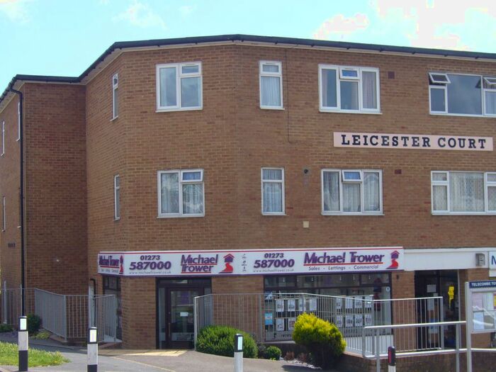 Studio To Rent In Longridge Avenue, Brighton, BN2