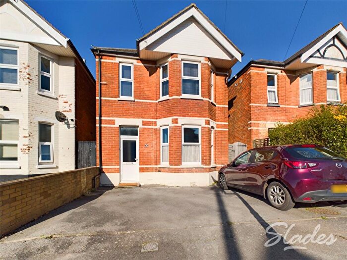 2 Bedroom Apartment For Sale In Herberton Road, Southbourne, Bournemouth, BH6