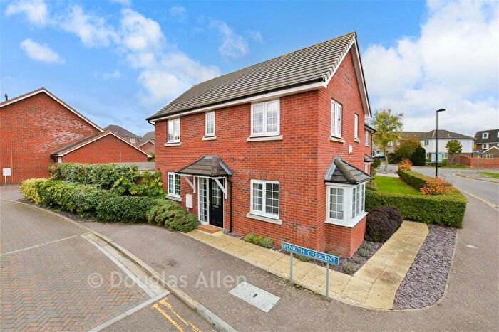 3 Bedroom Detached House For Sale In Penrith Crescent, Wickford, Essex, SS11