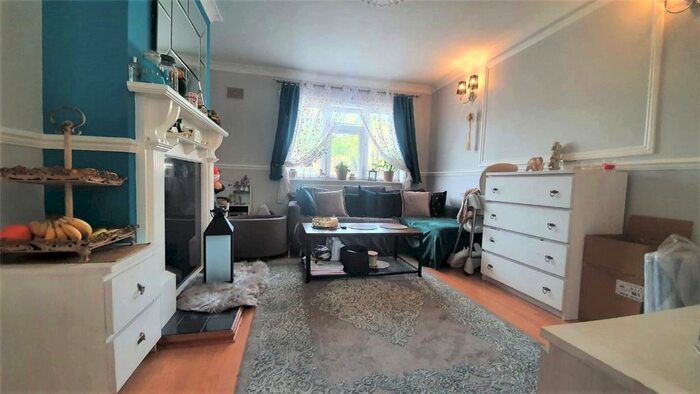 1 Bedroom Flat To Rent In Seymour Gardens, Ruislip, Middx, HA4