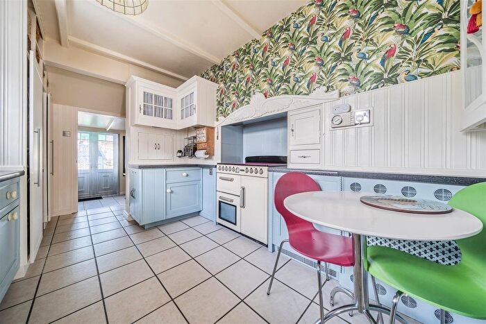 2 Bedroom Detached Bungalow For Sale In Reculver Avenue, Birchington, CT7