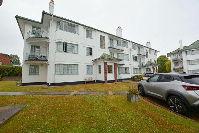 2 Bedroom Flat For Sale In Capel Gardens, Pinner, HA5