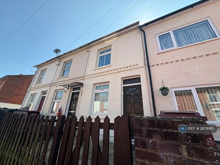 2 Bedroom Terraced House To Rent In Charles St, Reading, RG1