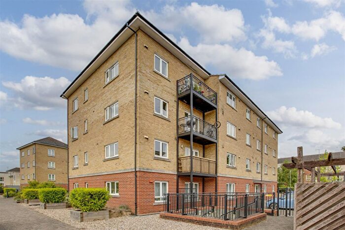 1 Bedroom Flat To Rent In Tadros Court, High Wycombe, HP13