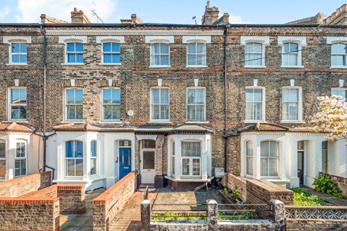 5 Bedroom Terraced House For Sale In Roden Street, Holloway, N7