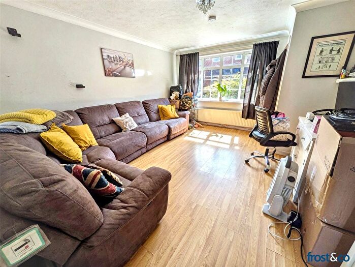 3 Bedroom Terraced House For Sale In Redhoave Road, Canford Heath, Poole, Dorset, BH17 - Photo 5