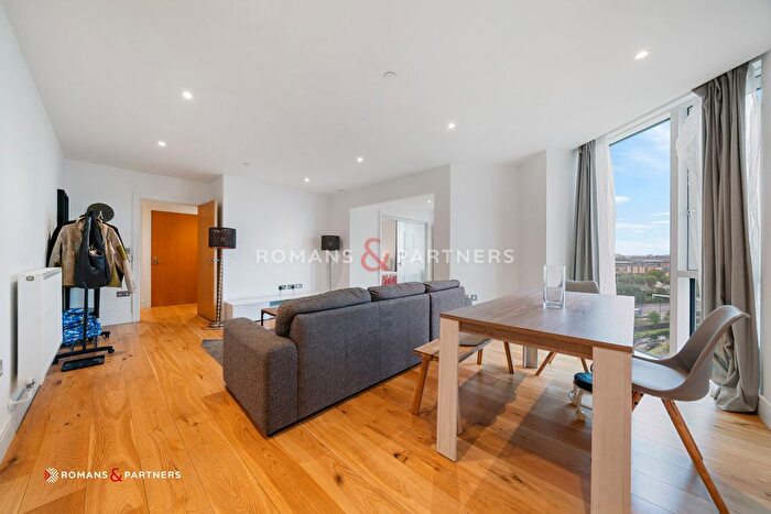 2 Bedroom Flat For Sale In Sky View Tower, Stratford, E15