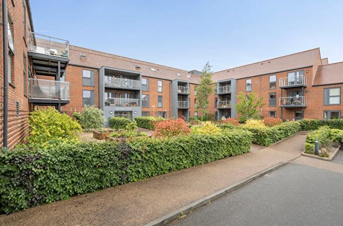 2 Bedroom Flat For Sale In The Dean, Alresford, Hampshire, SO24
