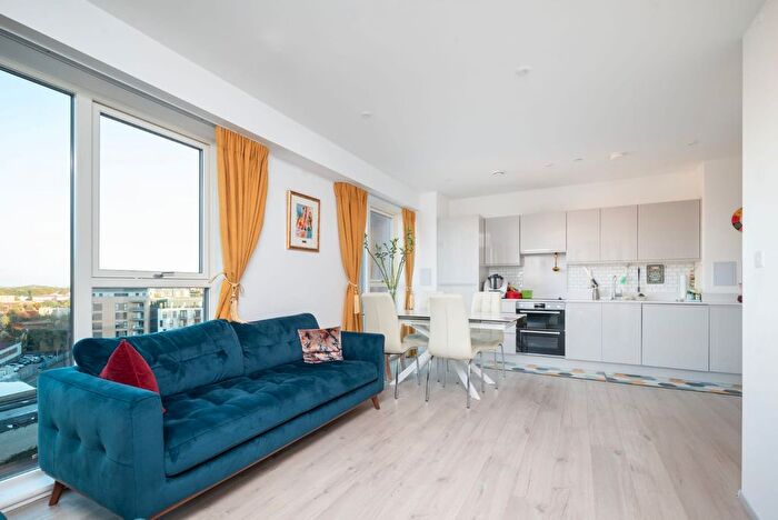 3 Bedroom Flat To Rent In Effra Gardens, Heartwell Avenue, London, E16