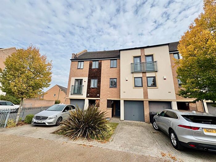 3 Bedroom Property For Sale In Albert Crescent, Hampton Vale, Peterborough, PE7